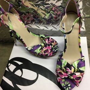 Nine West Multi floral “Let it Go” Sandals